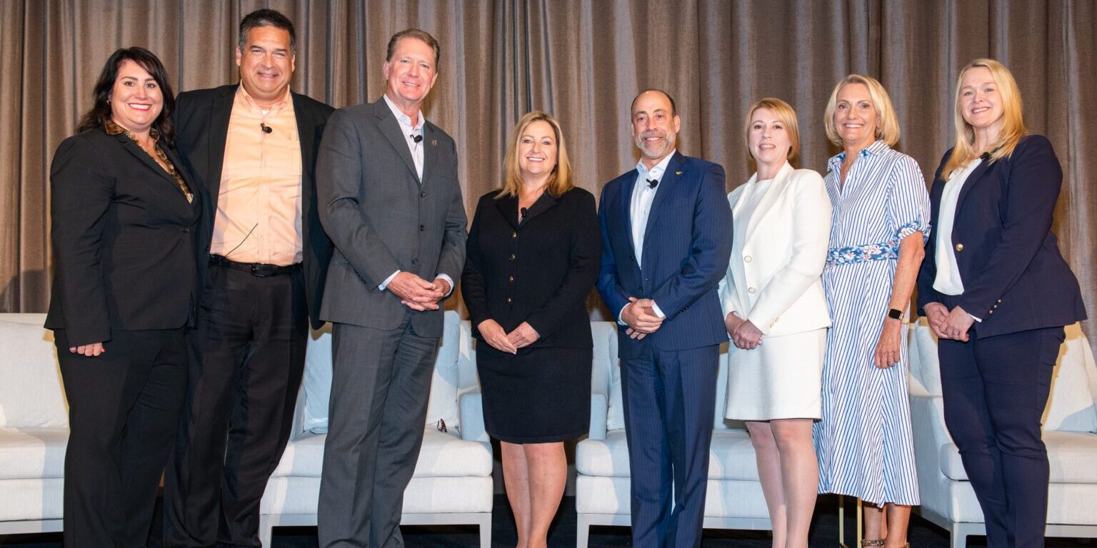 2023-OCBC-HCF-Panel-CEO-emcee_3876-1536×1075